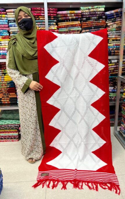 Soft & Stylish Kushi-Kata Wool Shawl