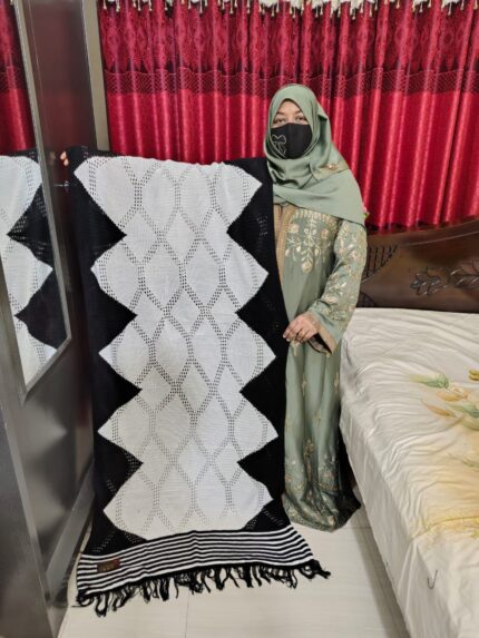 Soft & Stylish Kushi-Kata Wool Shawl