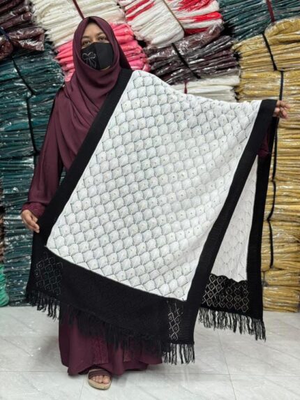 Soft & Stylish Kushi-Kata Wool Shawl