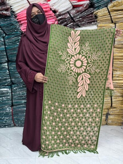 Soft & Stylish Kushi-Kata Flower Shawl