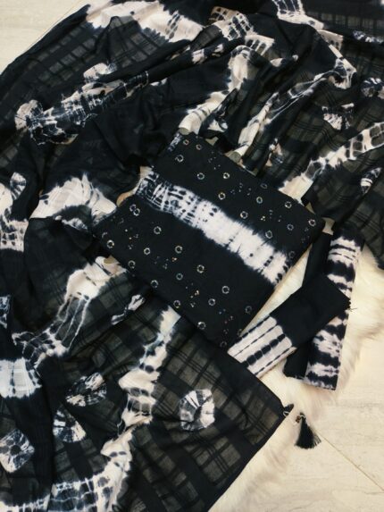 Classic Kolmilota Batik Three Pice