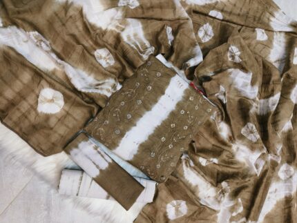 Classic Kolmilota Batik Three Pice